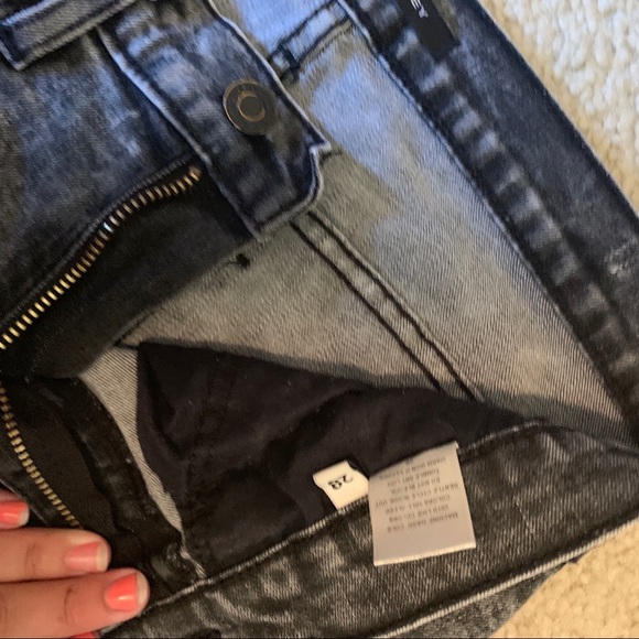 BLACK RIPPED ACID WASH JEANS - Picture 6 of 8